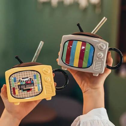 Retro Television Design Miniature Novelty Mug Set