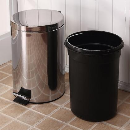 Beige Step-on Lid Trash Can 30l Durable Waste Bin