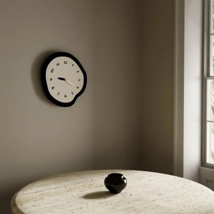 Modern Melting Illusion Wall Clock With Pendulum