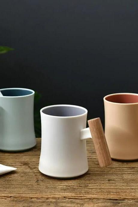 Minimalist Ceramic Mugs With Wooden Handle, Three Colors