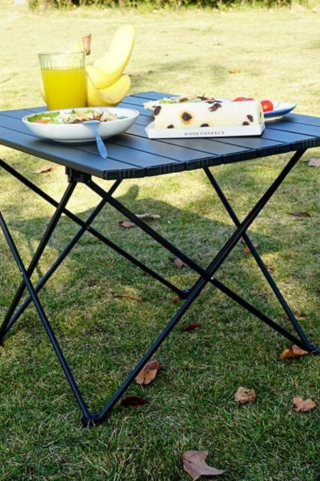 Portable Outdoor Picnic Folding Table With Metal Frame