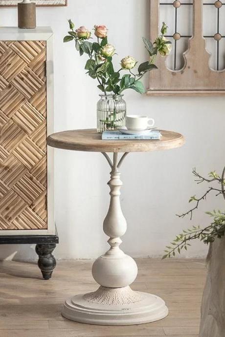 Elegant Round Top Wooden Pedestal Side Table