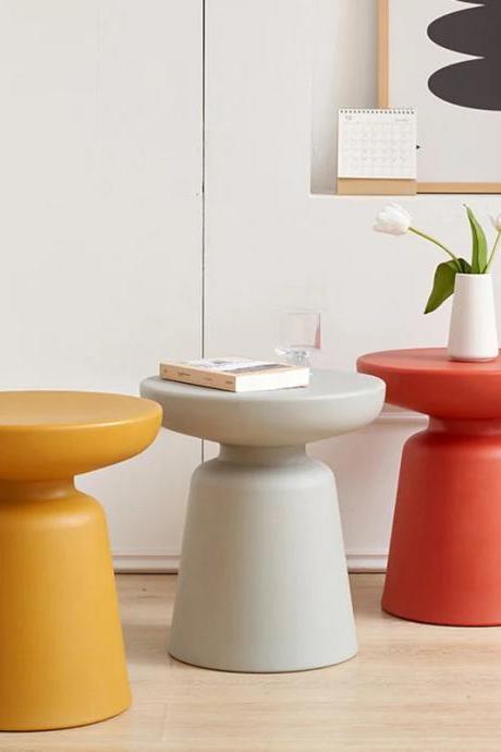 Modern Minimalist Round Side Tables In Assorted Colors